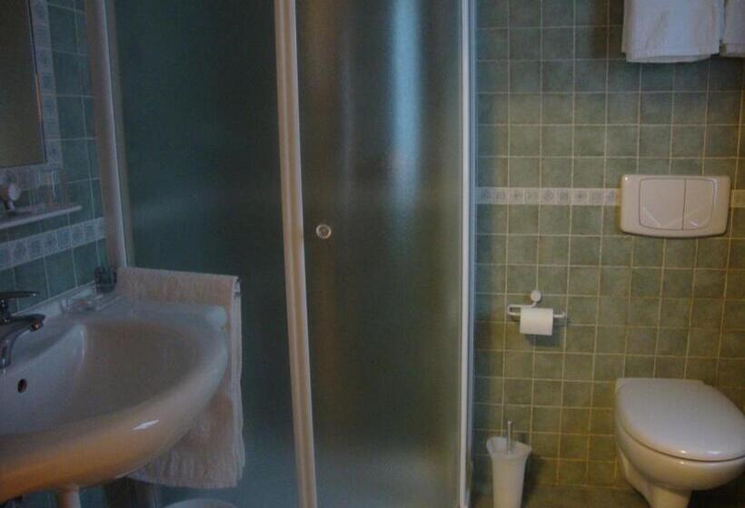 4인용 스탠다드 룸, B&b Rendena Chalet