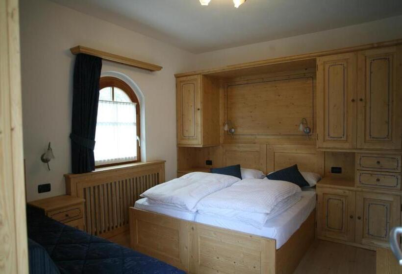 חדר סטנדרט לארבעה, B&b Rendena Chalet