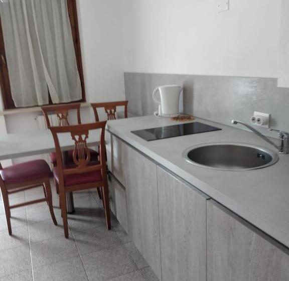 침실 1개 아파트, Camere Girasole