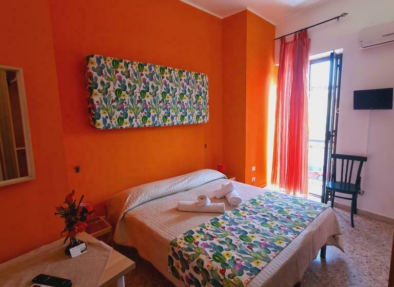 标准间, Due Passi Dal Centro