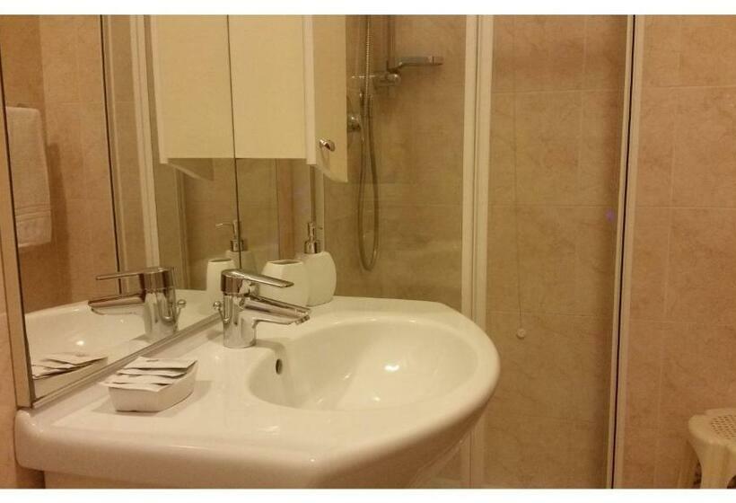 غرفة قياسية, La Villetta Del Golfo