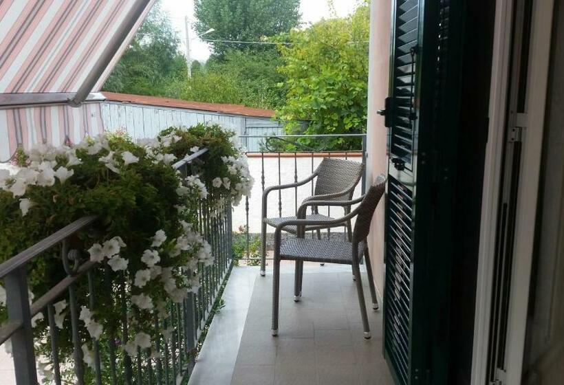 غرفة قياسية, La Villetta Del Golfo