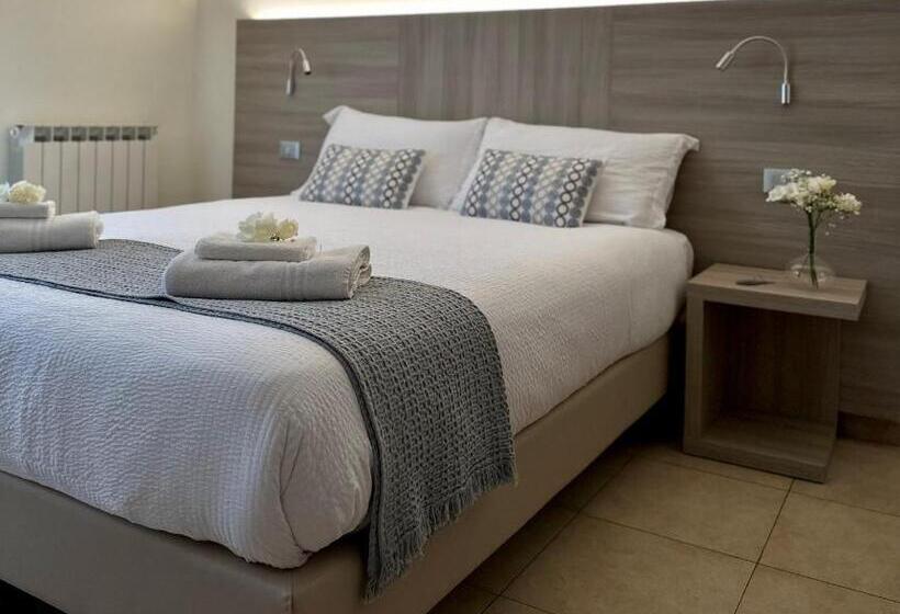 غرفة قياسية ثلاثية, La Villetta Del Golfo