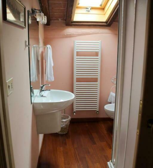 חדר דלוקס יחיד, Locanda Guidi