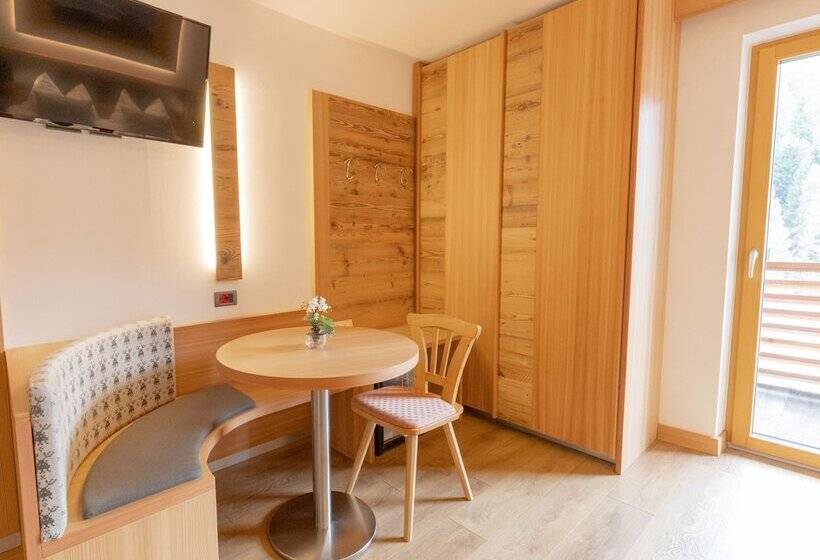 غرفة قياسية, Berghotel Miramonti