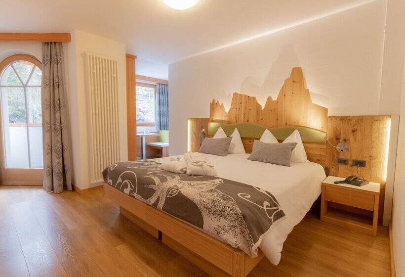 غرفة قياسية, Berghotel Miramonti