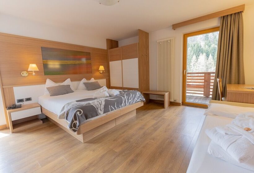 غرفة قياسية ثلاثية, Berghotel Miramonti