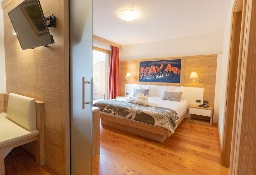 חדר סטנדרט לשלושה, Berghotel Miramonti