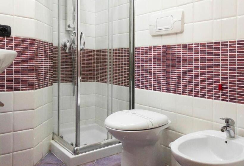 اتاق استاندارد یک نفره, Blu Mediterraneo B&b