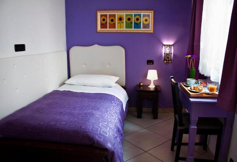 اتاق استاندارد یک نفره, Blu Mediterraneo B&b