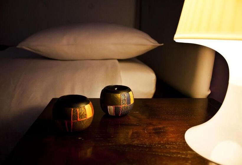 اتاق استاندارد یک نفره, Blu Mediterraneo B&b