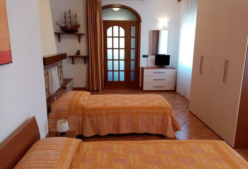غرفة قياسية رباعية, Contrada Macchia B&b