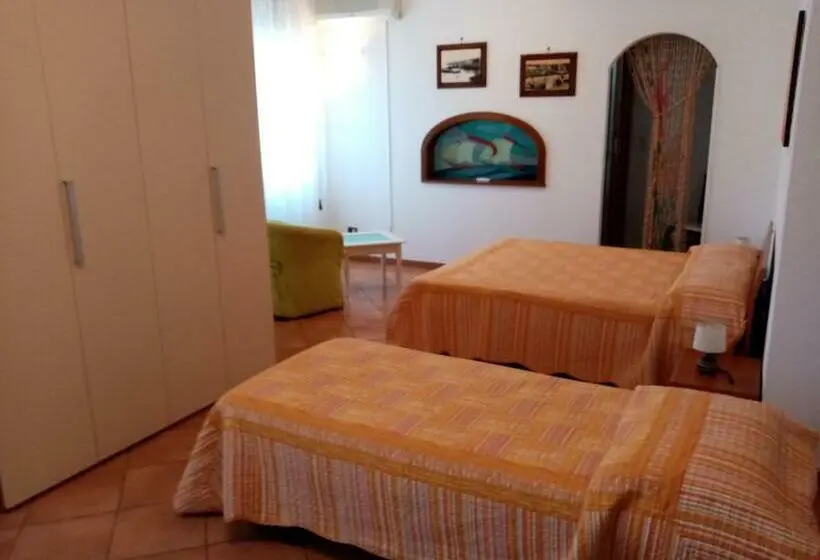 スタンダード４人部屋, Contrada Macchia B&b