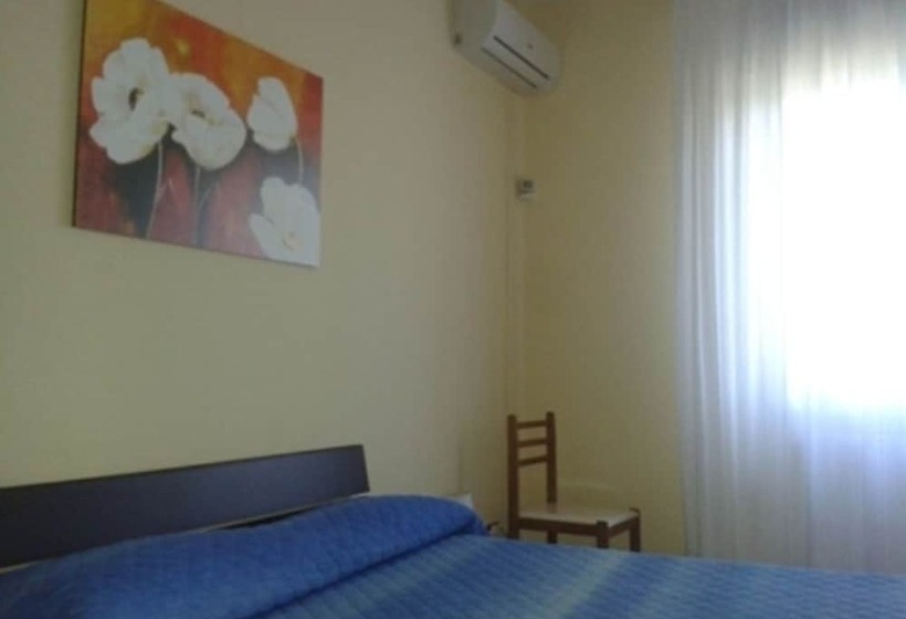 Номер Стандарт Вид на Сад, Contrada Macchia B&b