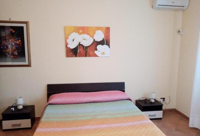 غرفة قياسية مطلّة علي الحديقة, Contrada Macchia B&b