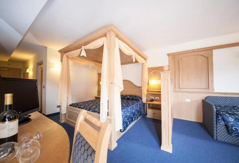 Полулюкс с Балконом, Family Hotel Andes   Only For Family