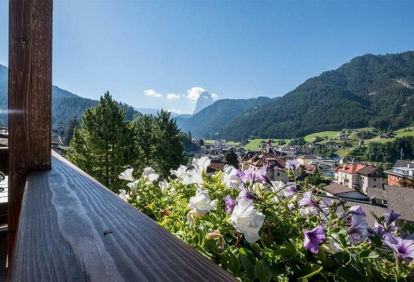 バルコニー付きスタンダードルーム, Garni Alba Bed & Breakfast