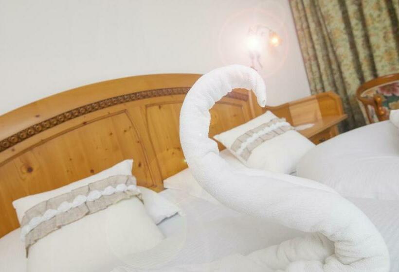 스탠다드 룸, Albergo Al Cervo   Gasthof Zum Hirschen