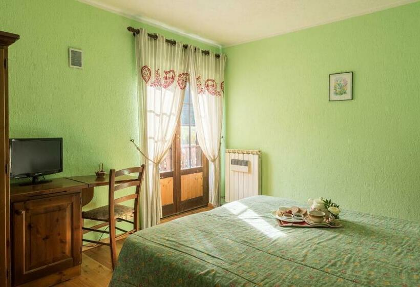 חדר סטנדרט עם נוף, Albergo Boule De Neige