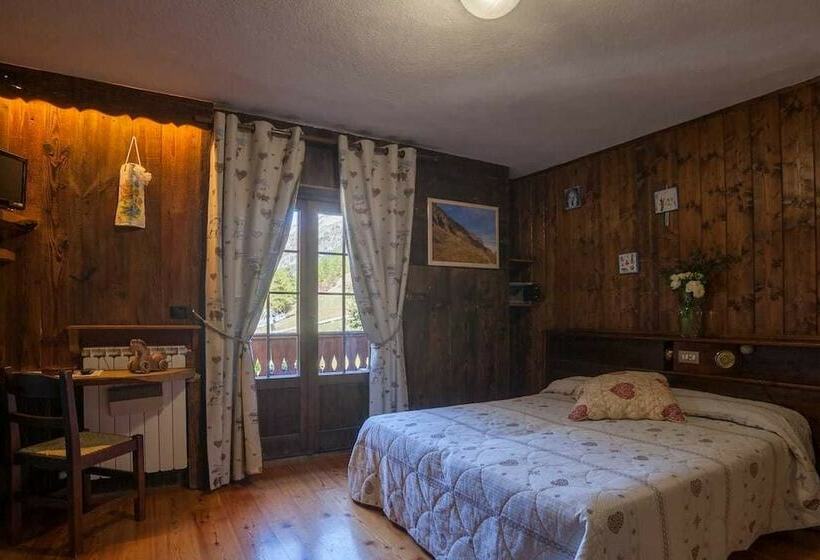 חדר סטנדרט עם נוף, Albergo Boule De Neige