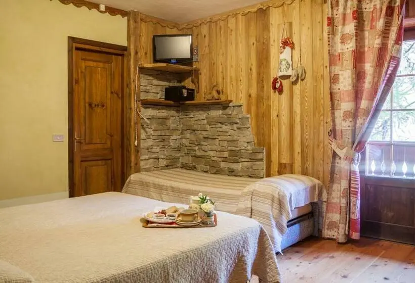 景色の見えるトリプルスタンダードルーム, Albergo Boule De Neige