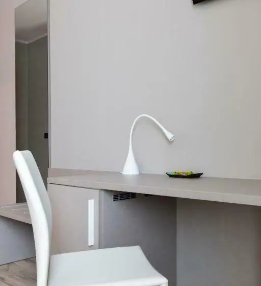 Standard Yhden Hengen Huone, Albergo Montenegro