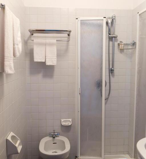 スタンダードトリプルルーム, Albergo Montenegro
