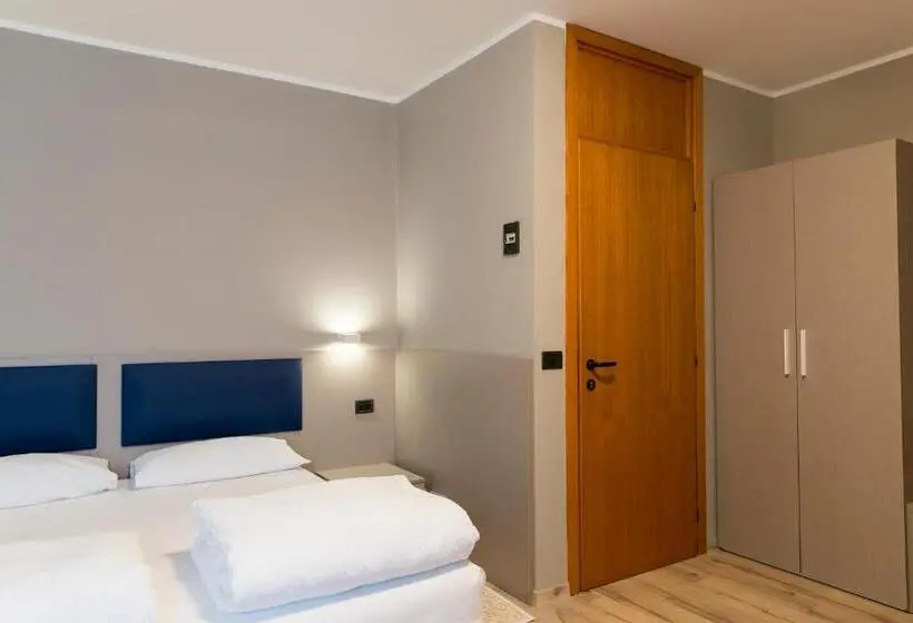 Superior Yhden Hengen Huone, Albergo Montenegro