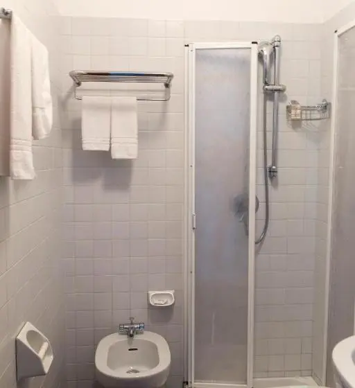 Superior Yhden Hengen Huone, Albergo Montenegro