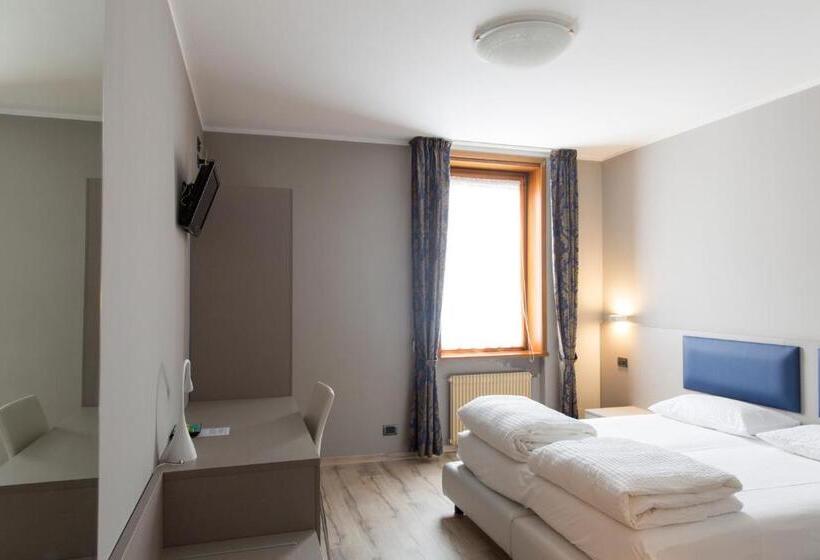 スーペリアシングルルーム, Albergo Montenegro