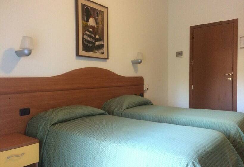 غرفة قياسية, Albergo Ristorante Castello