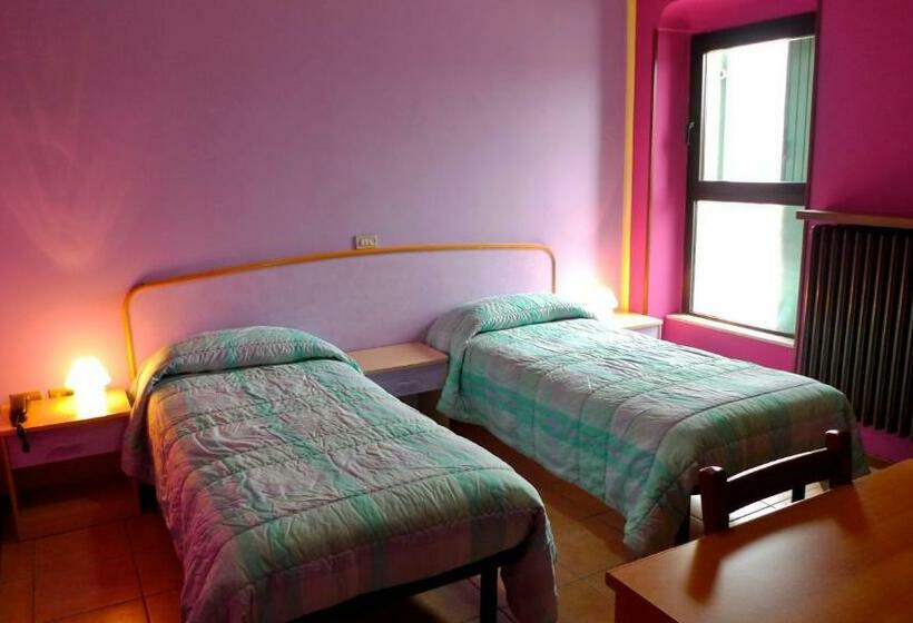 اتاق استاندارد سه نفره, Albergo Simonati