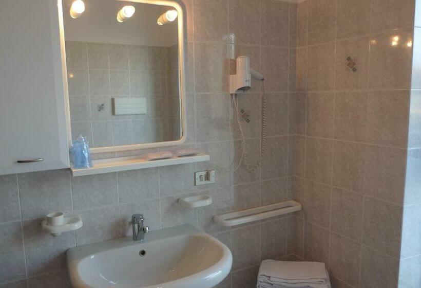 스탠다드 룸, Albergo Simonati