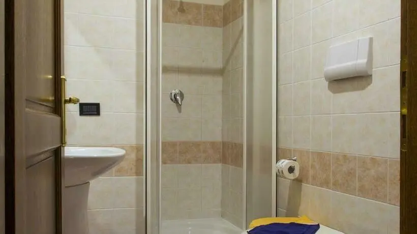 اتاق لوکس سه تخته, Albergo Vecchio Forno