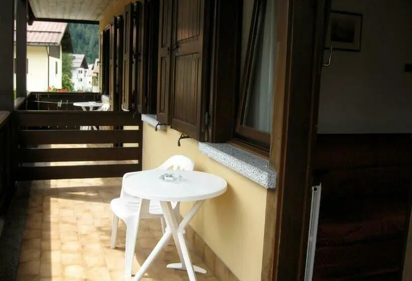 اتاق استاندارد, Binelli