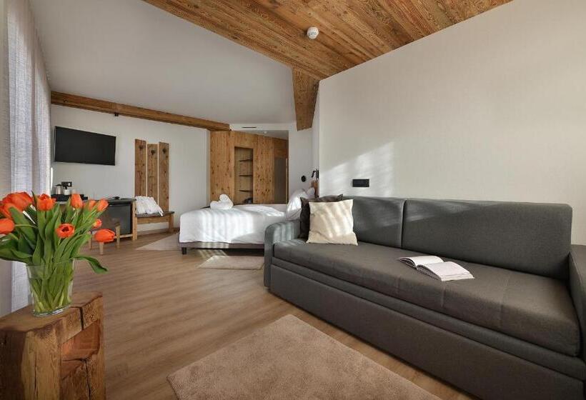 山景套房, Bucaneve