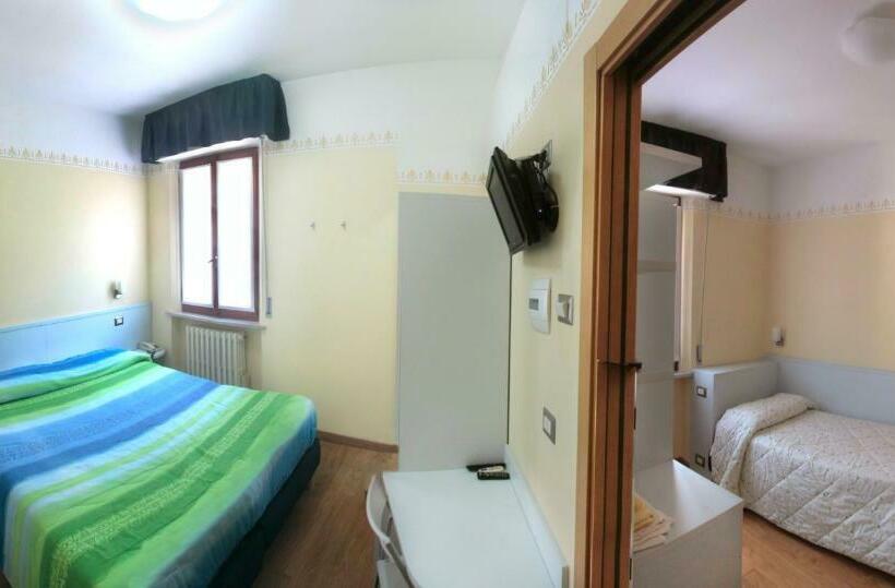 חדר סטנדרט לארבעה, Centrale