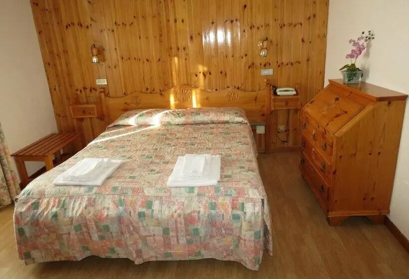 Standard Yhden Hengen Huone, Col Serena