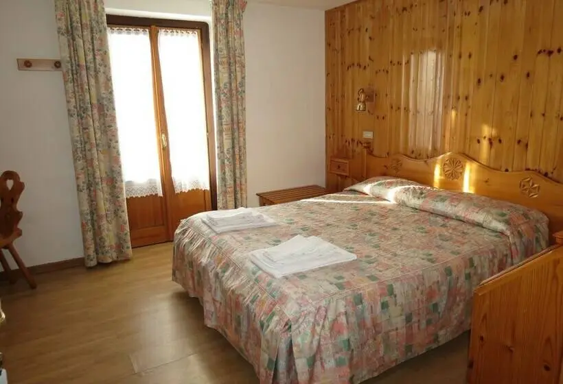Standard Yhden Hengen Huone, Col Serena