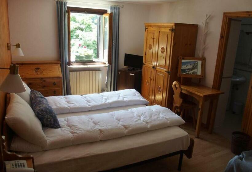 חדר סטנדרט, Col Serena