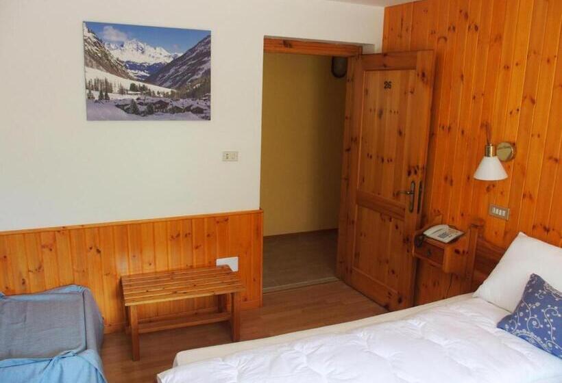 חדר סטנדרט, Col Serena