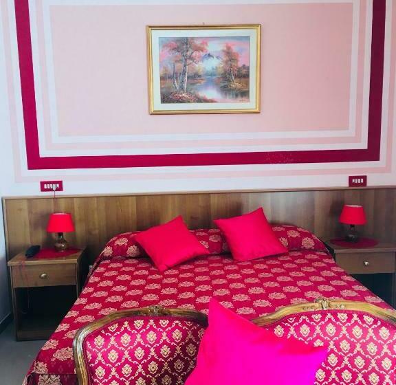 חדר סטנדרט, Facioni