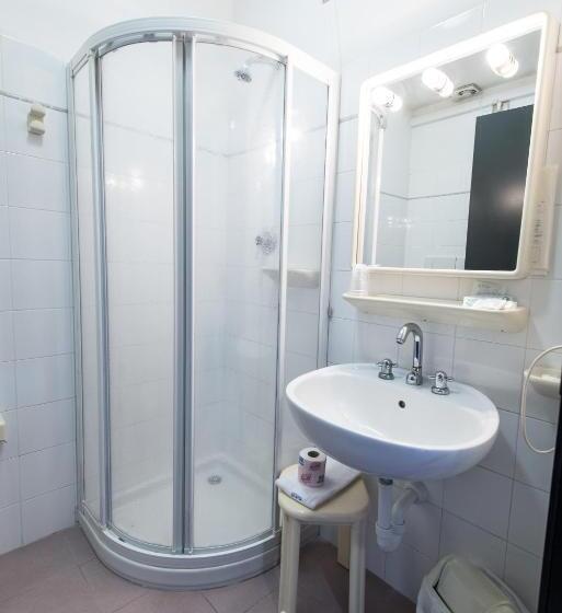 スタンダードルーム, Kontiki