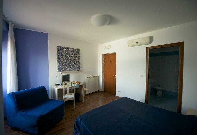 غرفة قياسية, La Bussola