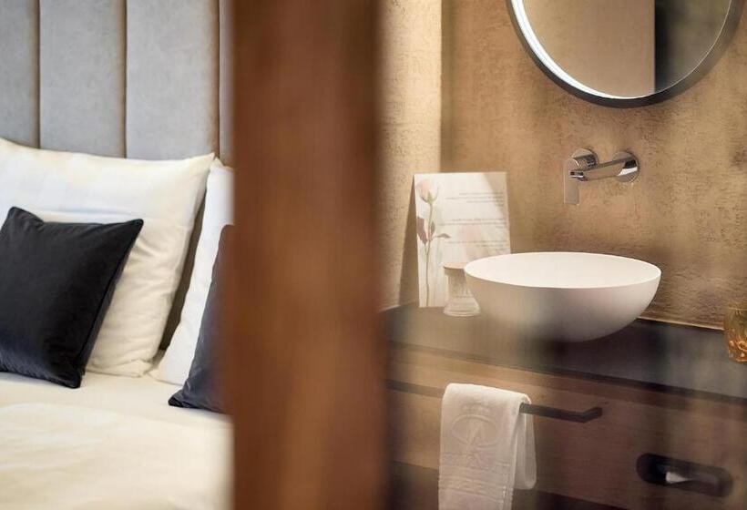 デラックススイート, Marmolada