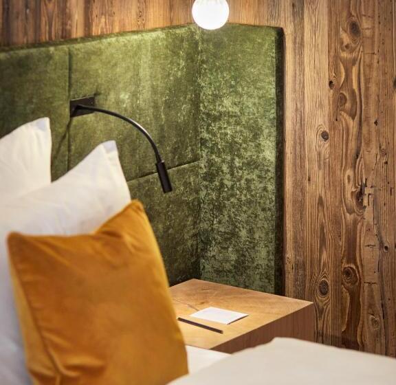 ジュニアスイート, Marmolada