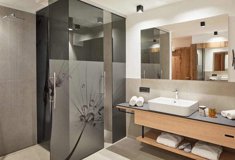 ジュニアスイート, Marmolada