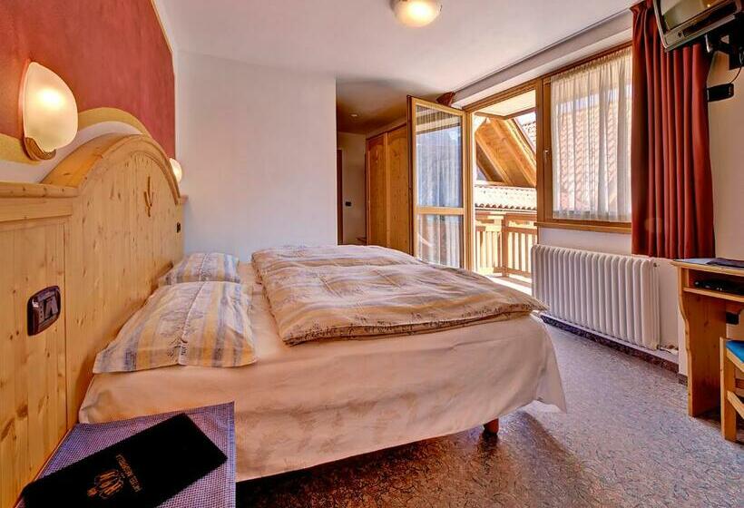 חדר סטנדרט, Negritella