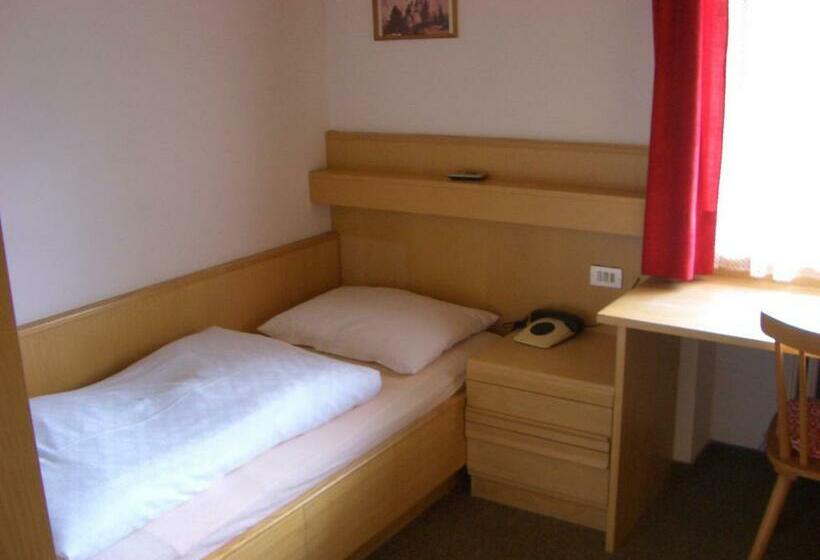 חדר סטנדרט יחיד, Pension Schifferegger