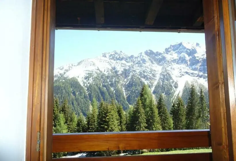 Standard-huone Vuoristonäkymä, Pensione Dolomiti